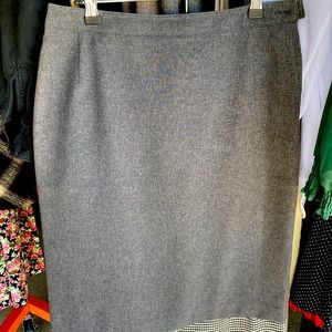 Gray pencil skirt